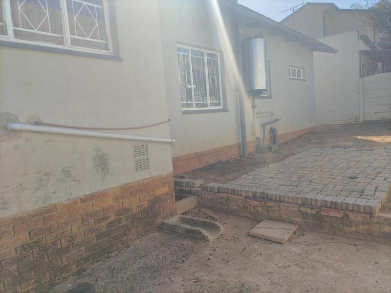 3 Bedroom Property for Sale in Mountain View Gauteng