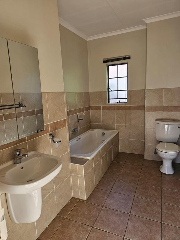 2 Bedroom Property for Sale in Rynfield Gauteng