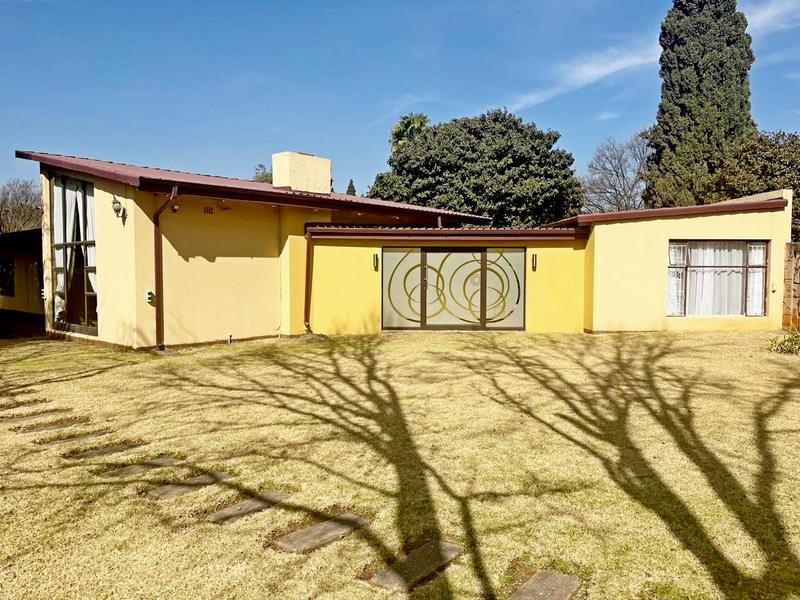 5 Bedroom Property for Sale in Birchleigh Gauteng