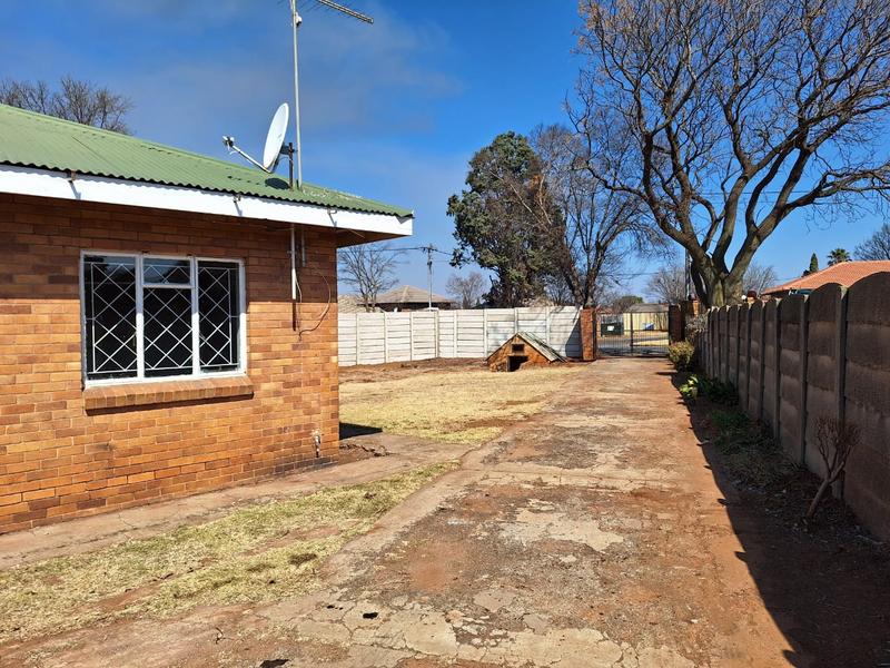 To Let 3 Bedroom Property for Rent in Casseldale Gauteng