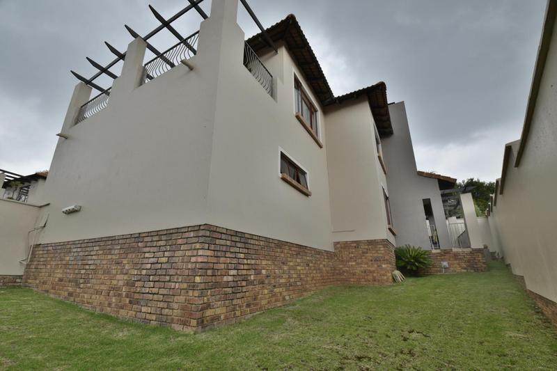 3 Bedroom Property for Sale in Glenvista Gauteng