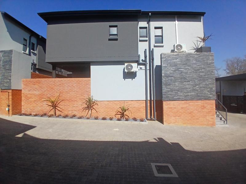 To Let 3 Bedroom Property for Rent in Edenburg Gauteng