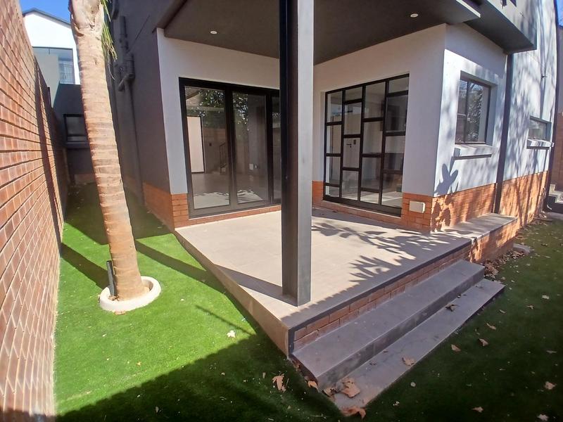 To Let 3 Bedroom Property for Rent in Edenburg Gauteng