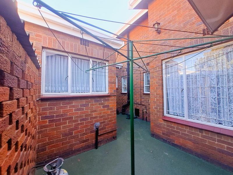 3 Bedroom Property for Sale in Rustivia Gauteng