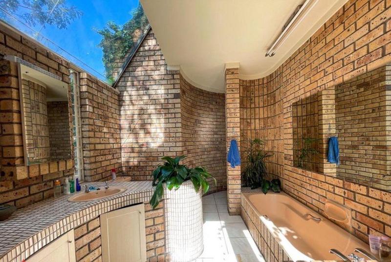 4 Bedroom Property for Sale in Sunward Park Gauteng