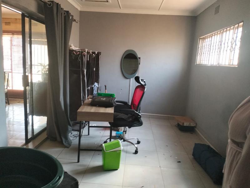 3 Bedroom Property for Sale in Leondale Gauteng