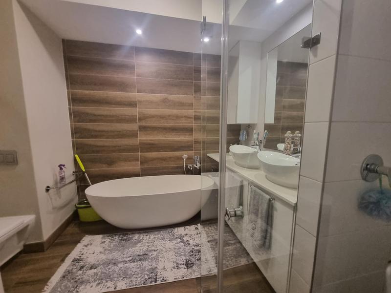 2 Bedroom Property for Sale in Menlyn Gauteng