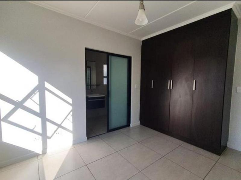 3 Bedroom Property for Sale in Greenstone Ridge Gauteng