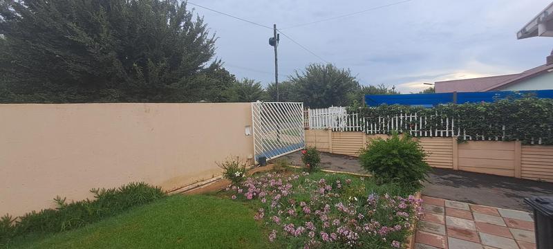 3 Bedroom Property for Sale in Wentworth Park Gauteng