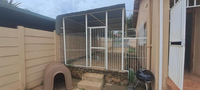 3 Bedroom Property for Sale in Wentworth Park Gauteng