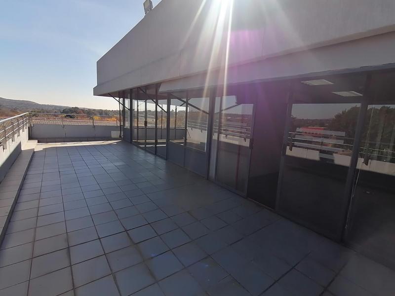 To Let commercial Property for Rent in Cresta Gauteng