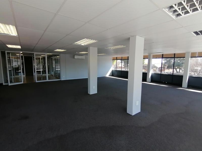 To Let commercial Property for Rent in Cresta Gauteng