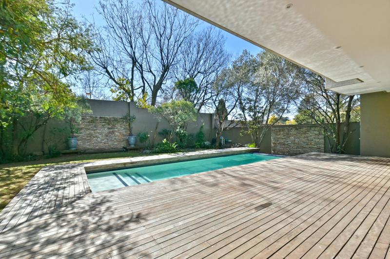 4 Bedroom Property for Sale in Atholl Gauteng