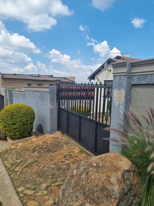 3 Bedroom Property for Sale in Naturena Gauteng