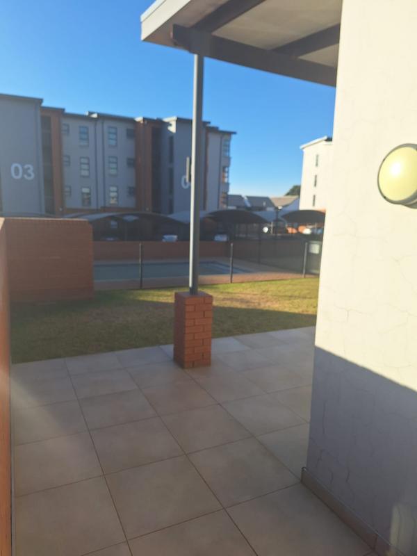 2 Bedroom Property for Sale in Glen Marais Gauteng