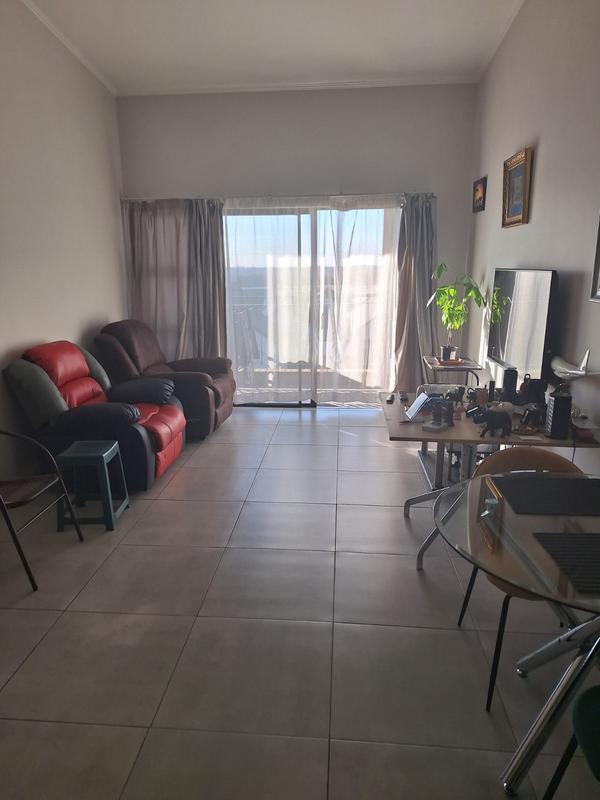 2 Bedroom Property for Sale in Glen Marais Gauteng