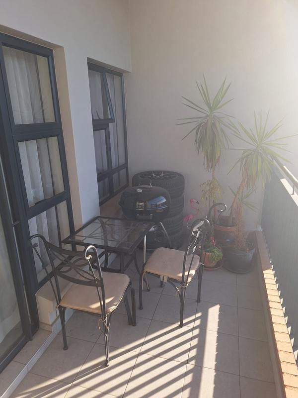 2 Bedroom Property for Sale in Glen Marais Gauteng