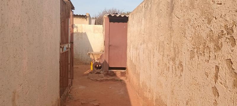 2 Bedroom Property for Sale in Tembisa Gauteng