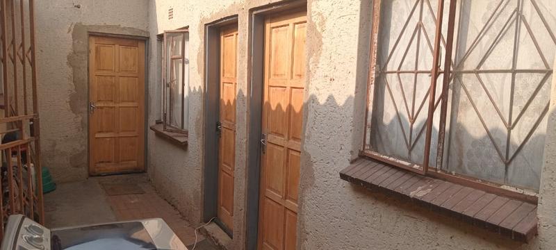 2 Bedroom Property for Sale in Tembisa Gauteng