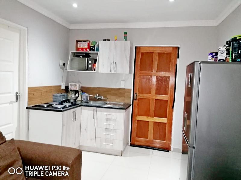 11 Bedroom Property for Sale in Clayville Gauteng