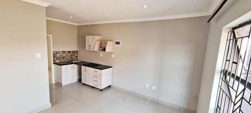 11 Bedroom Property for Sale in Clayville Gauteng