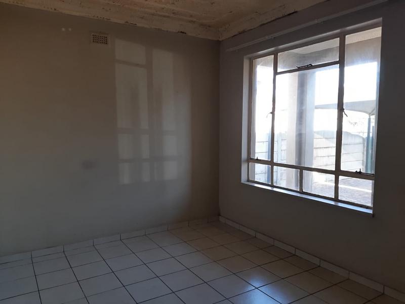 To Let 2 Bedroom Property for Rent in Geduld Gauteng