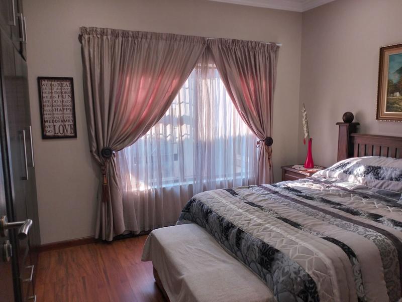 4 Bedroom Property for Sale in Vanderbijlpark SE 8 Gauteng