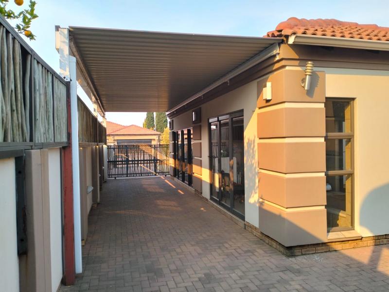 4 Bedroom Property for Sale in Vanderbijlpark SE 8 Gauteng