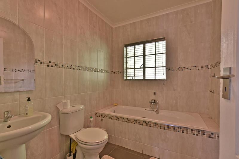 3 Bedroom Property for Sale in Radiokop Gauteng