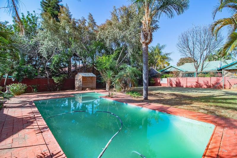 5 Bedroom Property for Sale in Montana Park Gauteng