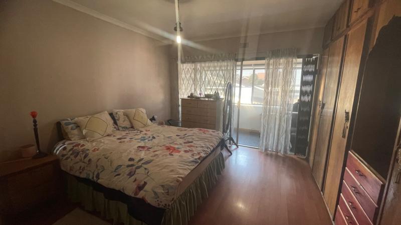 5 Bedroom Property for Sale in Laudium Gauteng