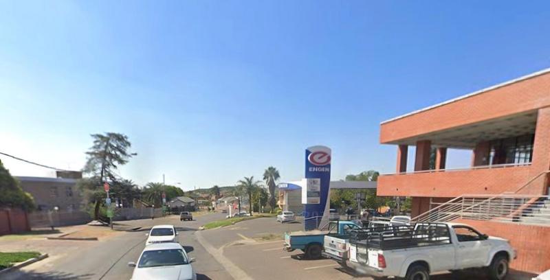 To Let commercial Property for Rent in Laudium Gauteng