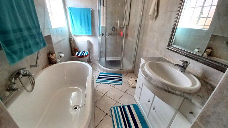 3 Bedroom Property for Sale in Theresa Park Gauteng