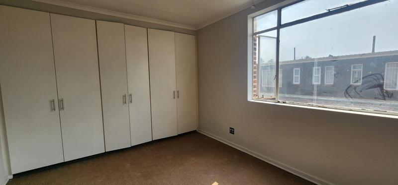 2 Bedroom Property for Sale in Dayanglen Gauteng