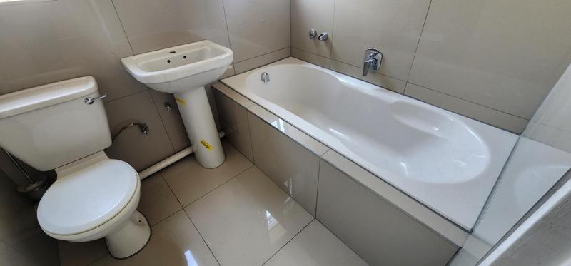 2 Bedroom Property for Sale in Dayanglen Gauteng