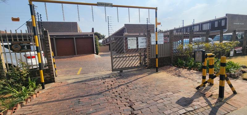 2 Bedroom Property for Sale in Dayanglen Gauteng