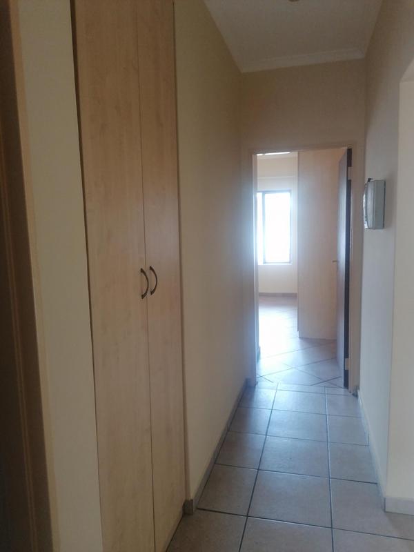 2 Bedroom Property for Sale in Sonneveld Gauteng