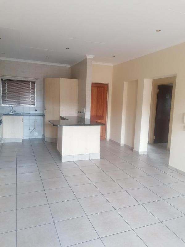 2 Bedroom Property for Sale in Sonneveld Gauteng