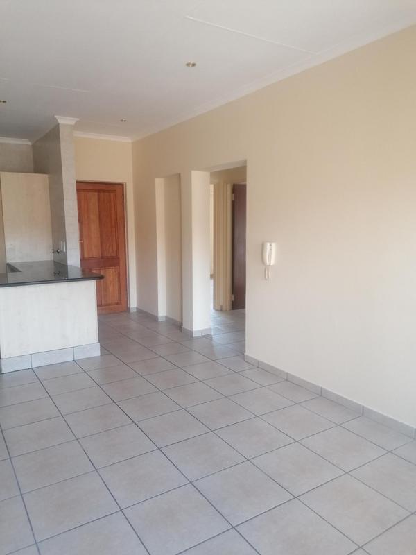 2 Bedroom Property for Sale in Sonneveld Gauteng