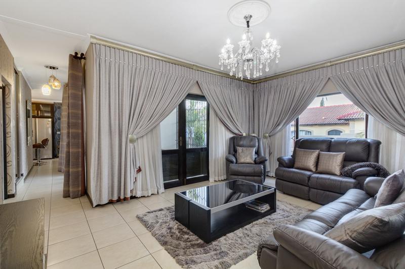 To Let 4 Bedroom Property for Rent in Broadacres Gauteng