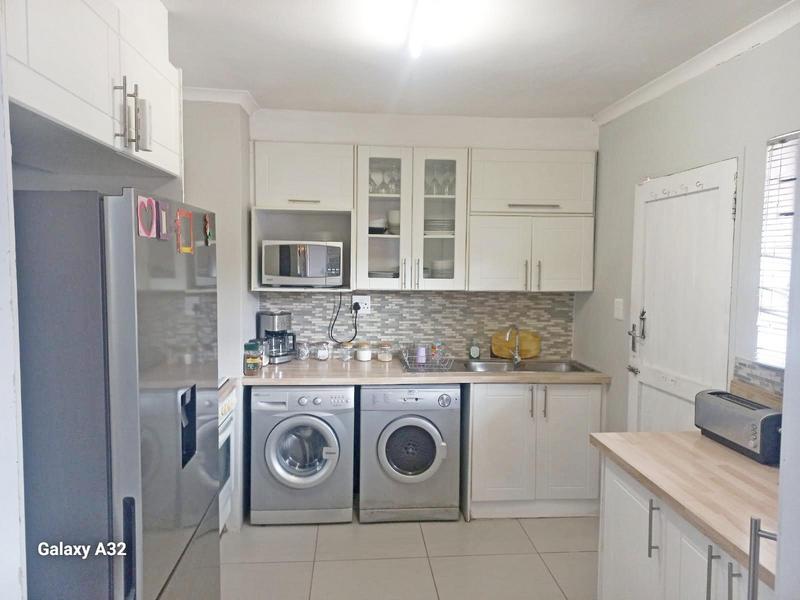 3 Bedroom Property for Sale in Van Riebeeck Park Gauteng