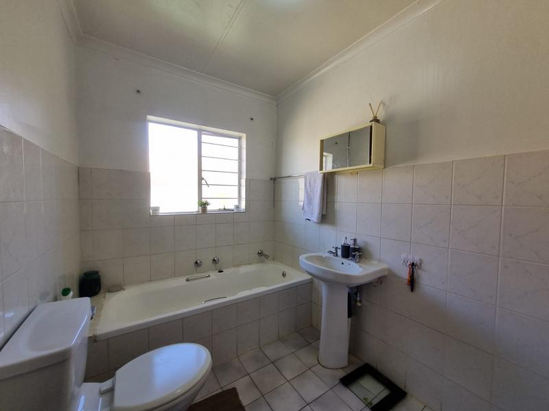 2 Bedroom Property for Sale in Willow Park Manor Gauteng