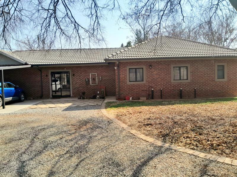 3 Bedroom Property for Sale in Clubview Gauteng