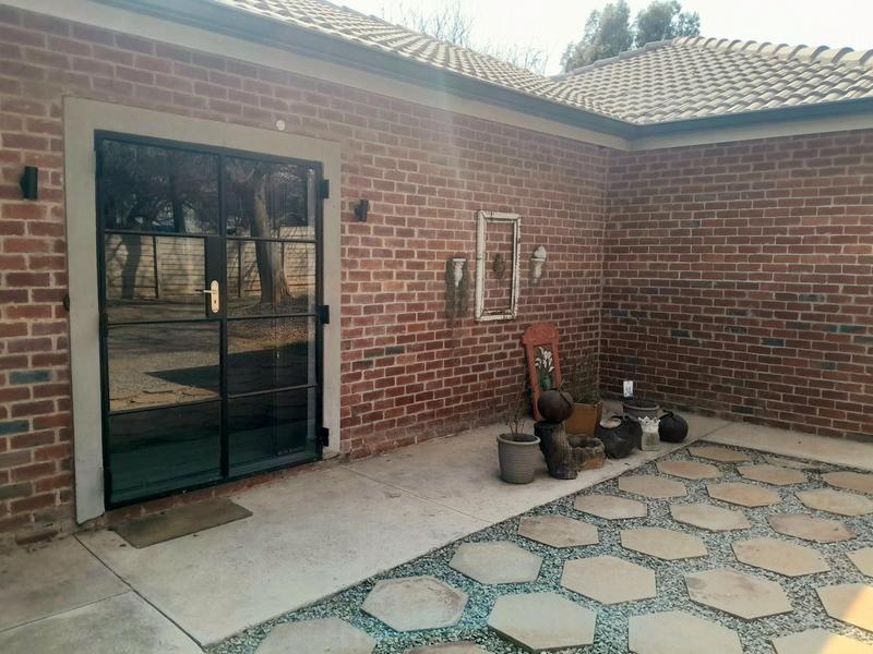 3 Bedroom Property for Sale in Clubview Gauteng