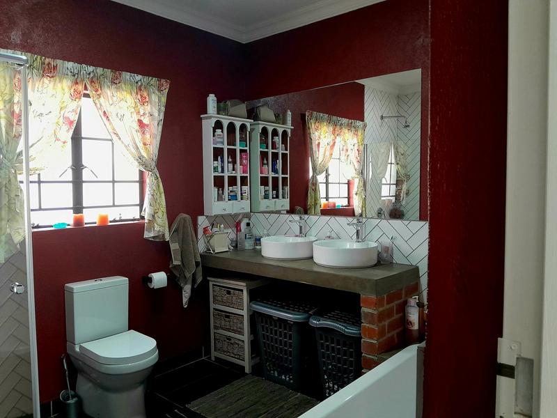 3 Bedroom Property for Sale in Clubview Gauteng