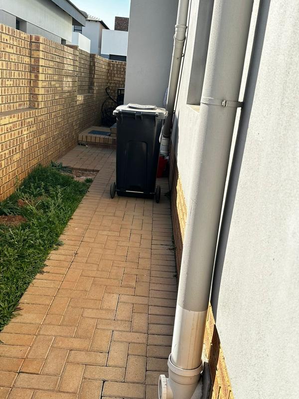 3 Bedroom Property for Sale in Thatchfield Gauteng