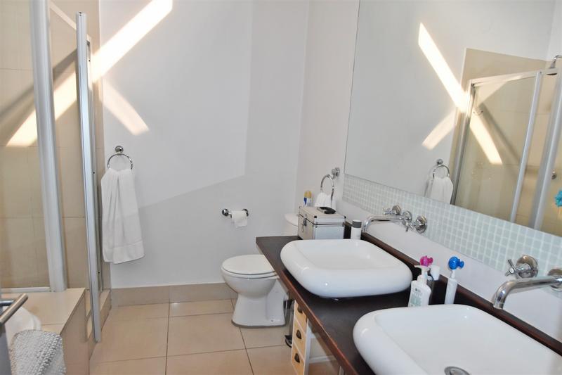 2 Bedroom Property for Sale in Melrose North Gauteng