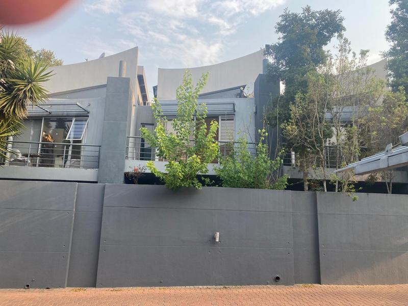 2 Bedroom Property for Sale in Melrose North Gauteng