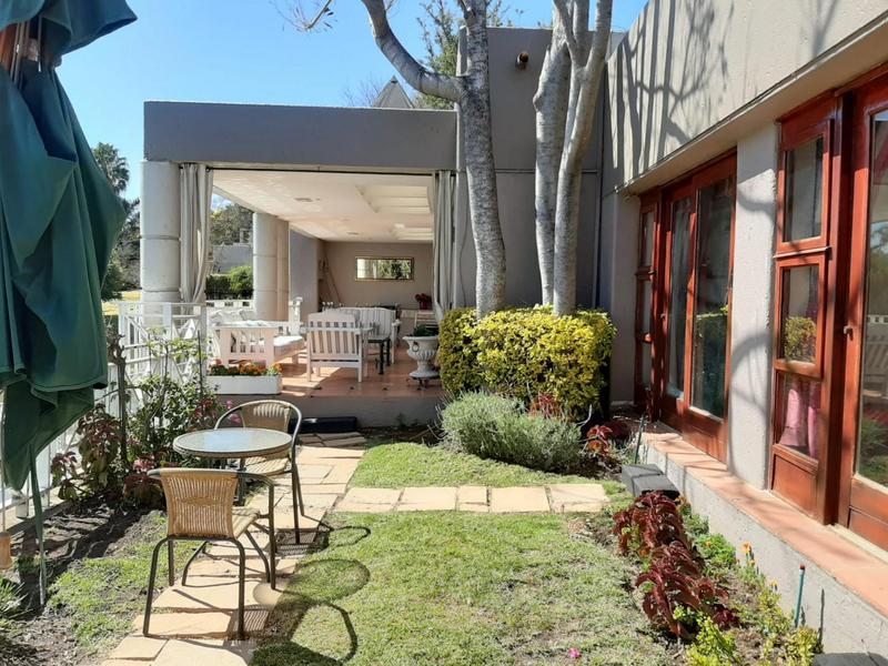 To Let 3 Bedroom Property for Rent in Cedar Lakes Gauteng