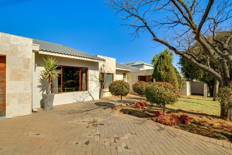 4 Bedroom Property for Sale in Fourways Gardens Gauteng